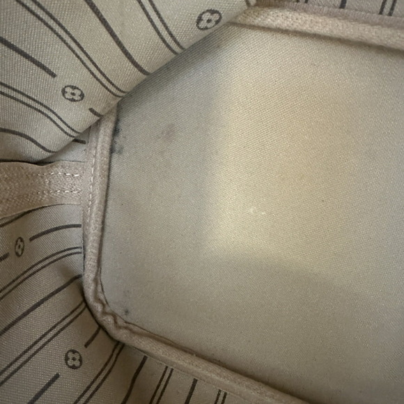 LOUIS VUITTON Brown Monogram Neverfull MM Tote Bag - Picture 12 of 15